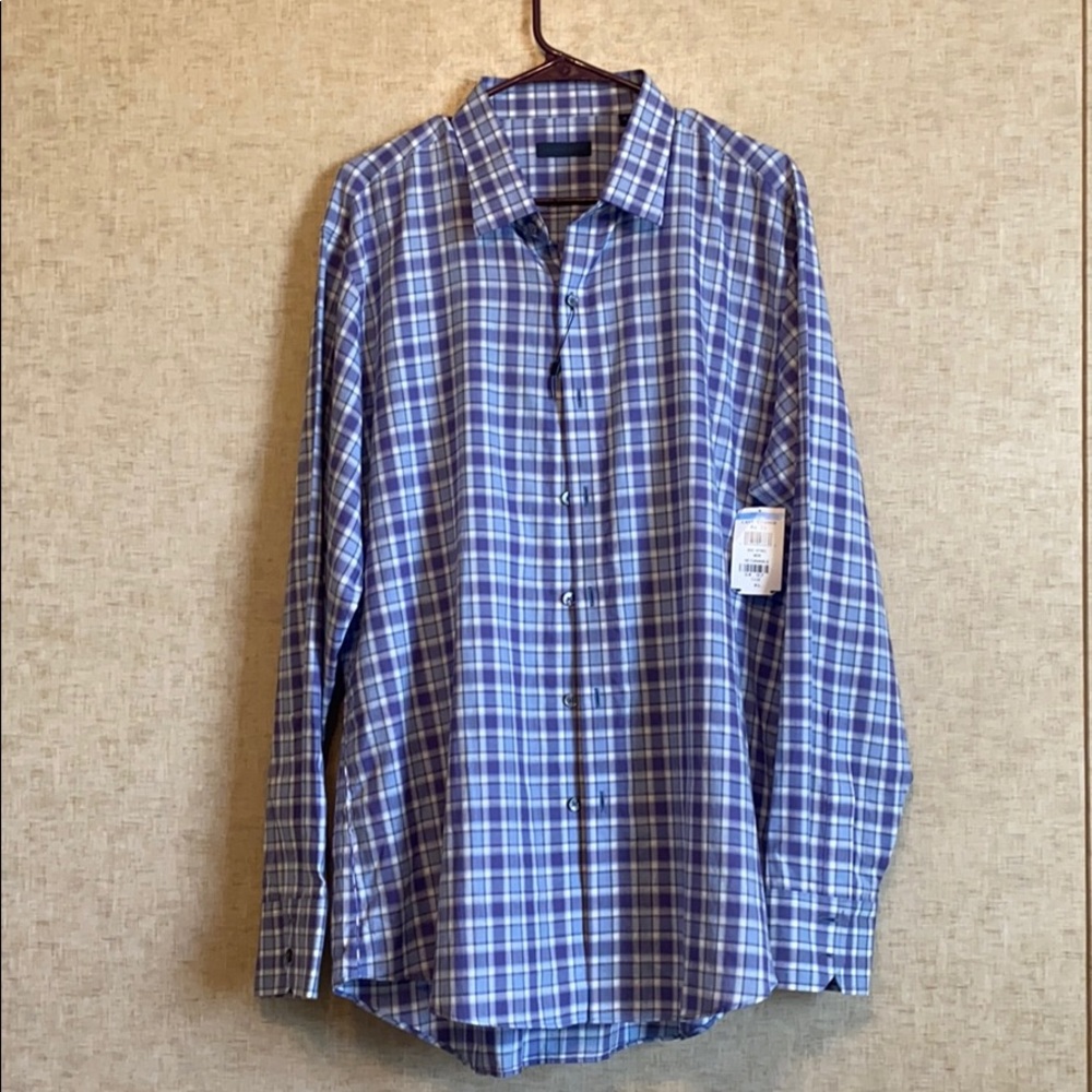 Long sleeved blue checkered shirt